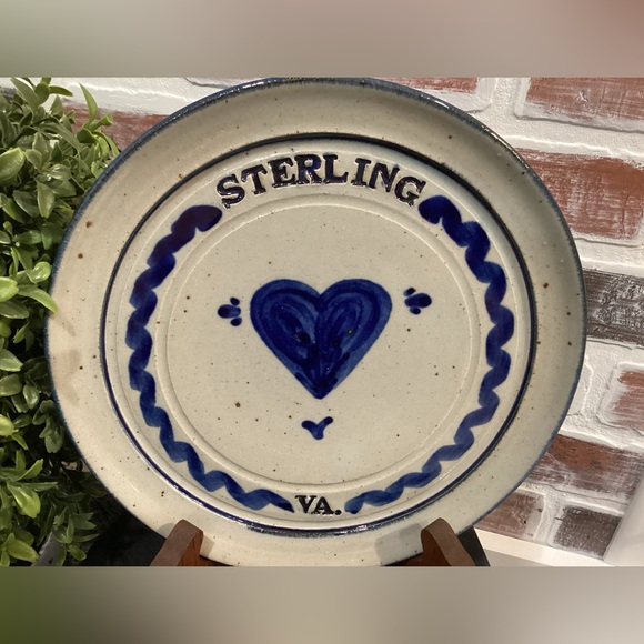 Vintage - Ceramic Heart Plate - Sterling VA. - By Essig 3/98 engraved on reverse - Picture 2 of 9